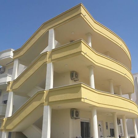Korac Apartments Улцинь Экстерьер фото