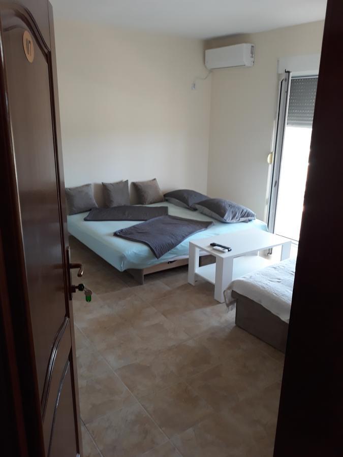 Korac Apartments Улцинь Экстерьер фото